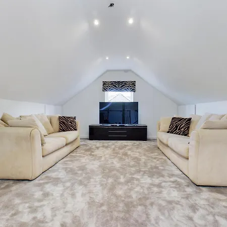 펜션 Contemporary 2 Bedroom Eco With A Twist