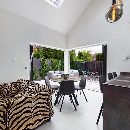 펜션 Contemporary 2 Bedroom Eco With A Twist *