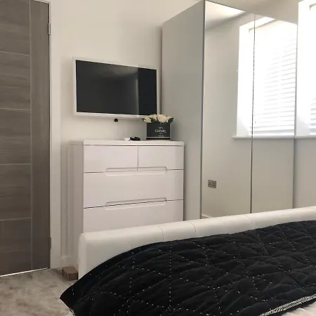 Contemporary 2 Bedroom Eco With A Twist 펜션